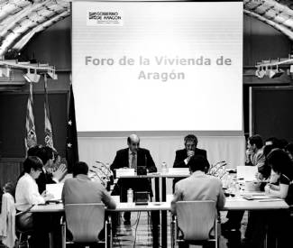 La creación del Foro de la Vivienda, ayer en el Pignatelli. 